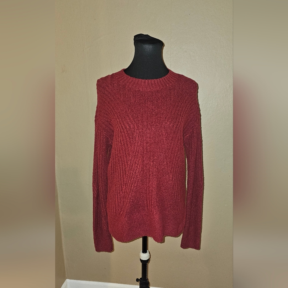 Simply Vera Vera Wang Maroon Crew Neck Sweater Incredibly Soft
